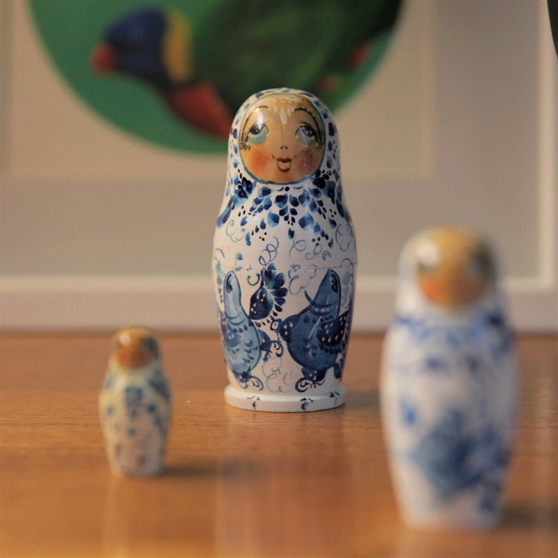 Vintage Russian Blue and White Nesting Dolls - Jackdaw Living