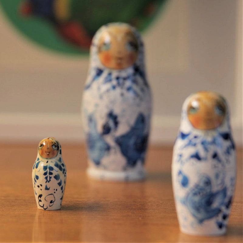 Vintage Russian Blue and White Nesting Dolls - Jackdaw Living