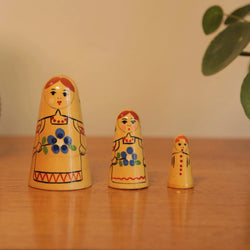Vintage Cone Shaped Russian Nesting Dolls - Jackdaw Living